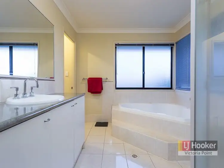 Sixth view of Homely house listing, 5 White Fig Place, Thornlands QLD 4164