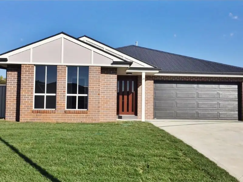 Main view of Homely house listing, 21 Amber Close, Kelso NSW 2795