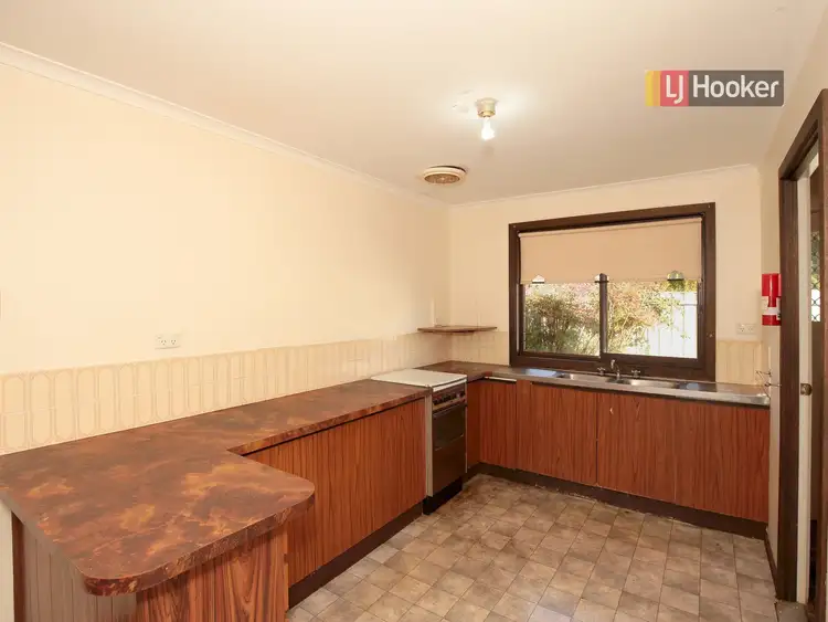Fourth view of Homely unit listing, Unit 2/14 Wiradjuri Crescent, Wagga Wagga NSW 2650