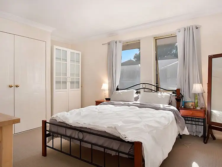 Seventh view of Homely townhouse listing, 2/5 Primula Close, Murdoch WA 6150