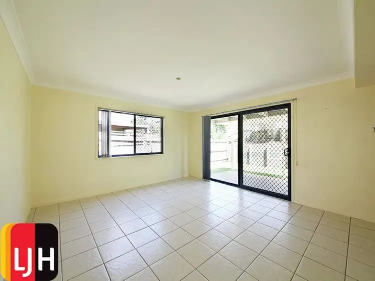 Fifth view of Homely house listing, 26 Mowbray Court, Kallangur QLD 4503