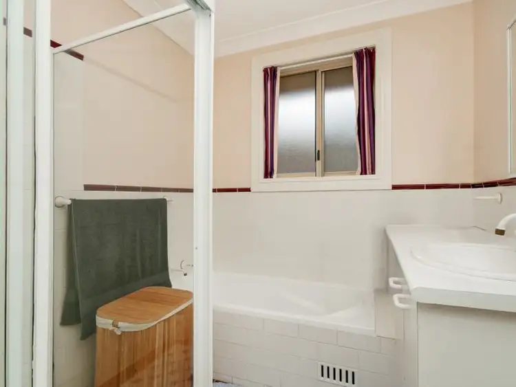 Fifth view of Homely house listing, 10 Boxwood Close, Ourimbah NSW 2258
