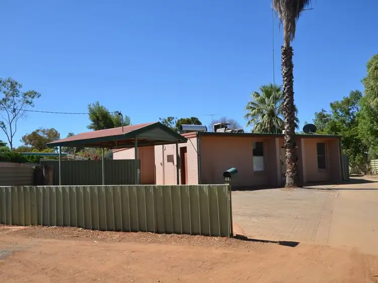 32A Cummings Street, Alice Springs NT 870
