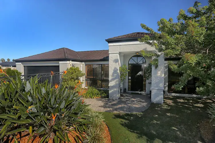 59 Deborah Avenue, Benowa Waters QLD 4217