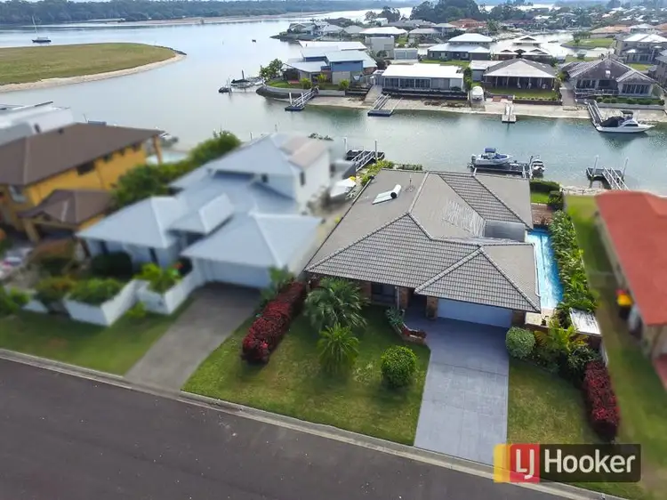 24 Taine Court, Yamba NSW 2464