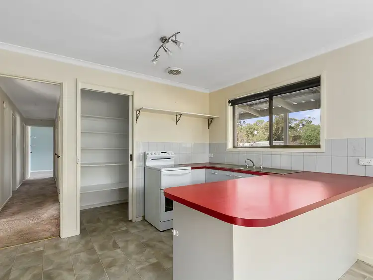 Fifth view of Homely house listing, 564 Lindenow-Glenaladale Road, Lindenow South VIC 3875