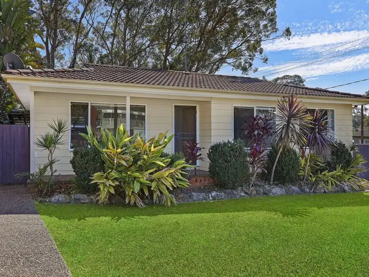 8 Chetwynd Ave, Berkeley Vale NSW 2261