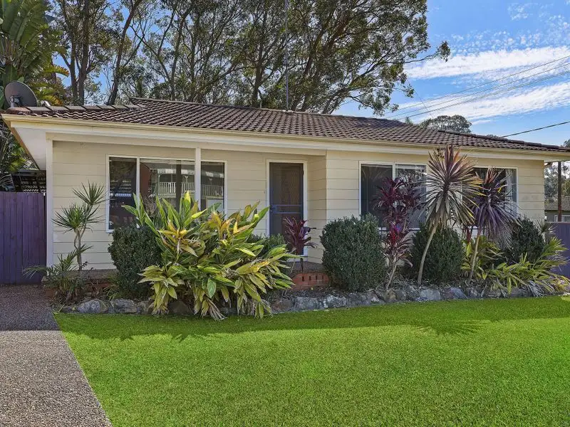 Main view of Homely house listing, 8 Chetwynd Ave, Berkeley Vale NSW 2261
