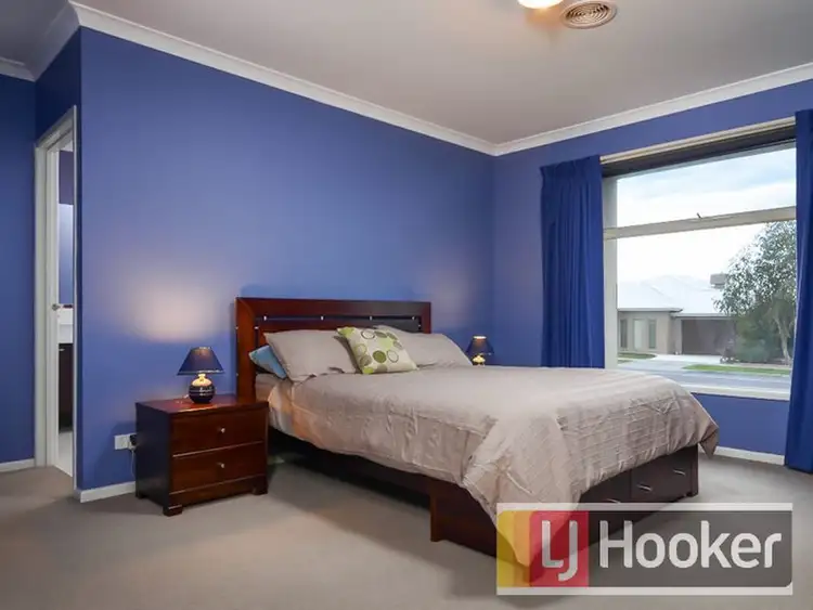 Second view of Homely house listing, 7 Merrowland Avenue, Cranbourne North VIC 3977