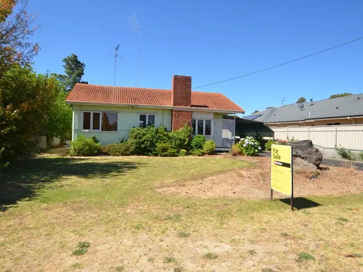 4 Roy Street, Harvey WA 6220