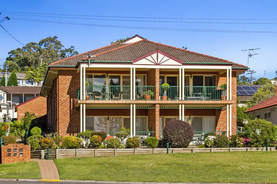 Main view of Homely unit listing, 4/44 Allambee Place, Valentine NSW 2280