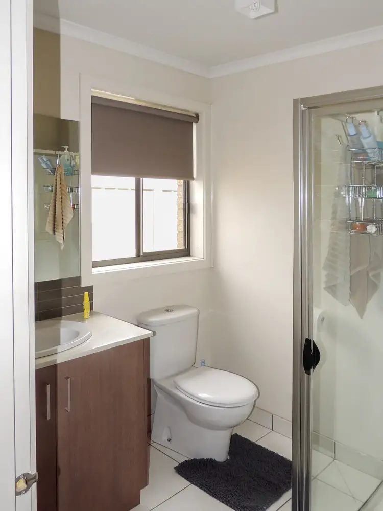 Fifth view of Homely house listing, 4 Cassia Way, Swan Hill VIC 3585