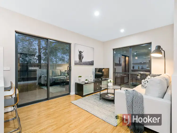 Sixth view of Homely house listing, 2/17 Cameron Way, Pakenham VIC 3810