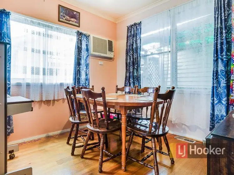 Fifth view of Homely house listing, 2 Julian Street, Werribee VIC 3030