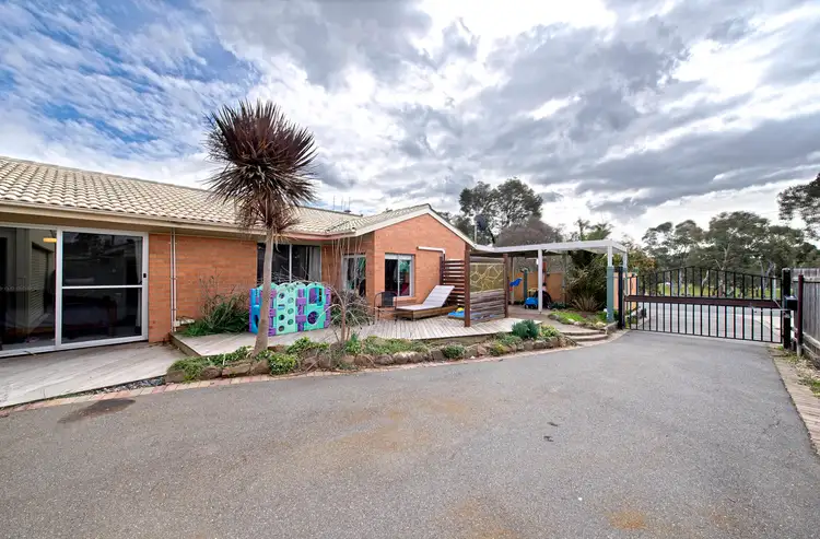 10 Whittell Crescent, Florey ACT 2615