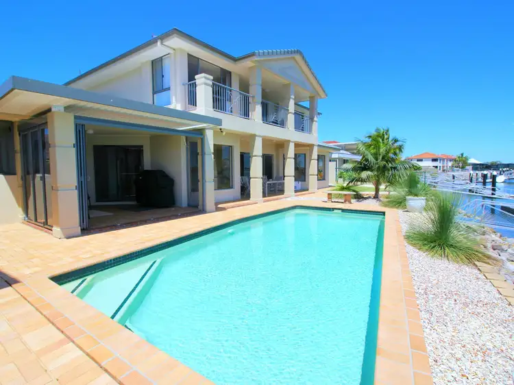 20 Edgewater Close, Yamba NSW 2464