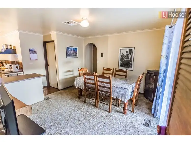 Fifth view of Homely house listing, 21 Hothlyn Drive, Craigieburn VIC 3064