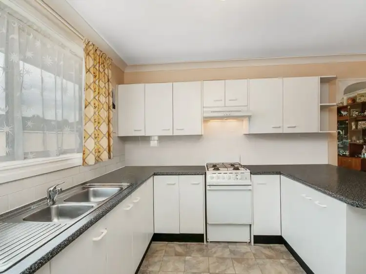 Third view of Homely house listing, 10 Boxwood Close, Ourimbah NSW 2258