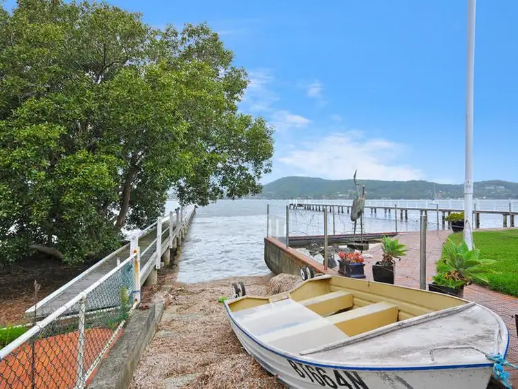 79 Albany Street, Point Frederick NSW 2250