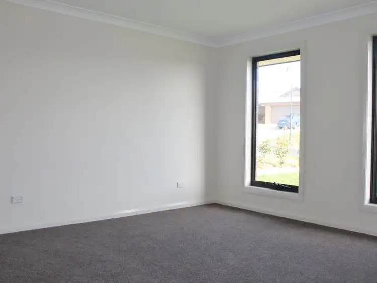 Seventh view of Homely house listing, 4 Blaxland Drive, Llanarth NSW 2795