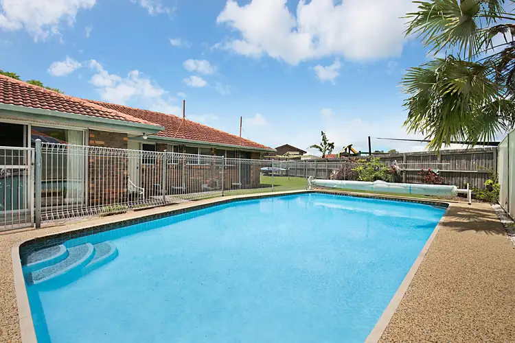 Fourth view of Homely house listing, 4 Iseult Court, Carindale QLD 4152