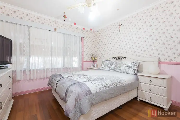 Fifth view of Homely house listing, 6 Sunset Avenue, Lurnea NSW 2170