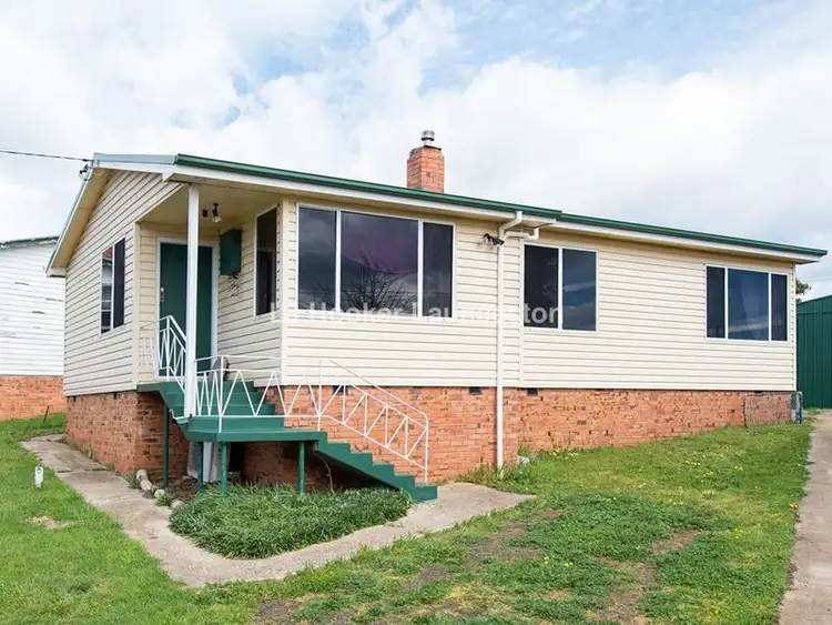 2 Regent Street, Waverley TAS 7250
