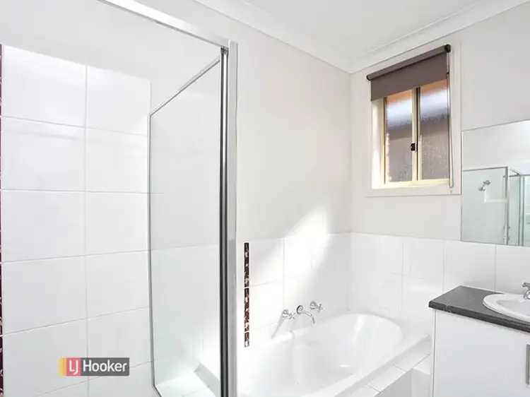 Seventh view of Homely house listing, 32 Hindmarsh Circuit, Mawson Lakes SA 5095