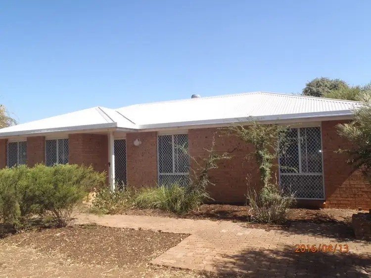2 John Glenn Place, Dubbo NSW 2830