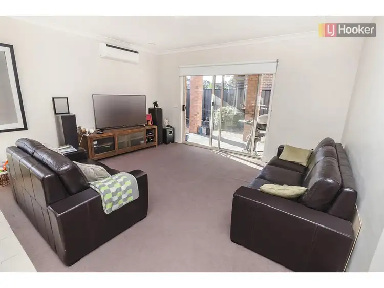 Fourth view of Homely house listing, 17 Crosskeys Road, Craigieburn VIC 3064