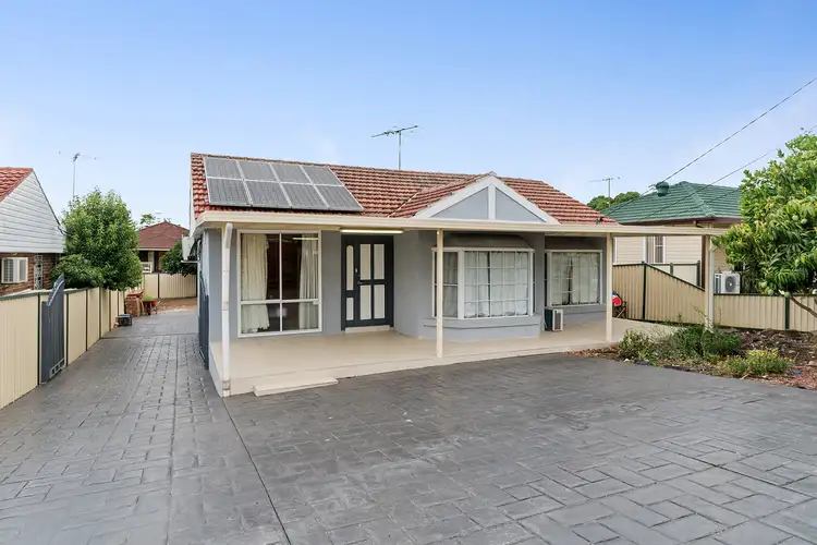 28 Tasman Parade, Fairfield West NSW 2165