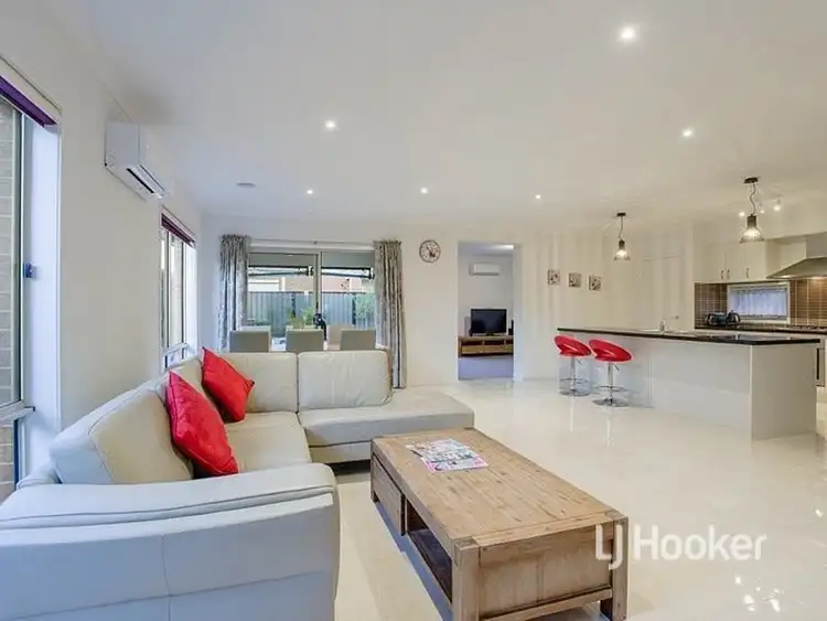 Second view of Homely house listing, 6 Shirley Court, Point Cook VIC 3030