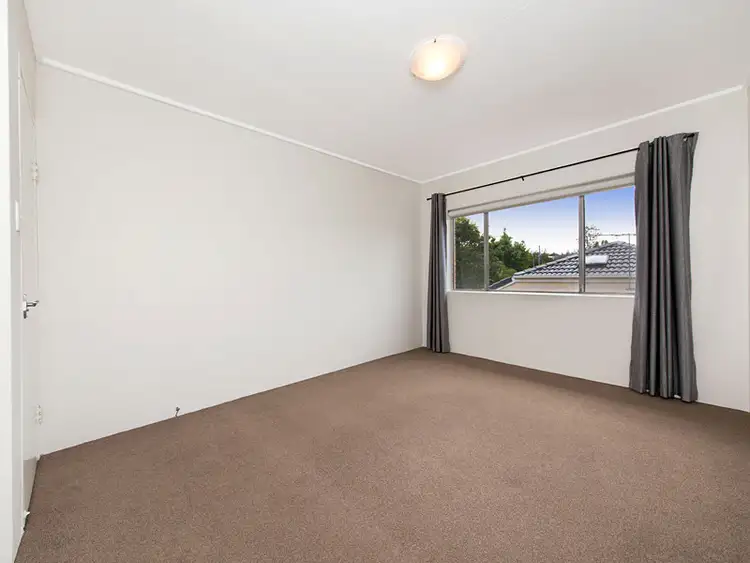 Sixth view of Homely unit listing, 2/9 Cadell Street, Toowong QLD 4066