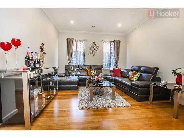 Second view of Homely house listing, 8 Versant Drive, Craigieburn VIC 3064