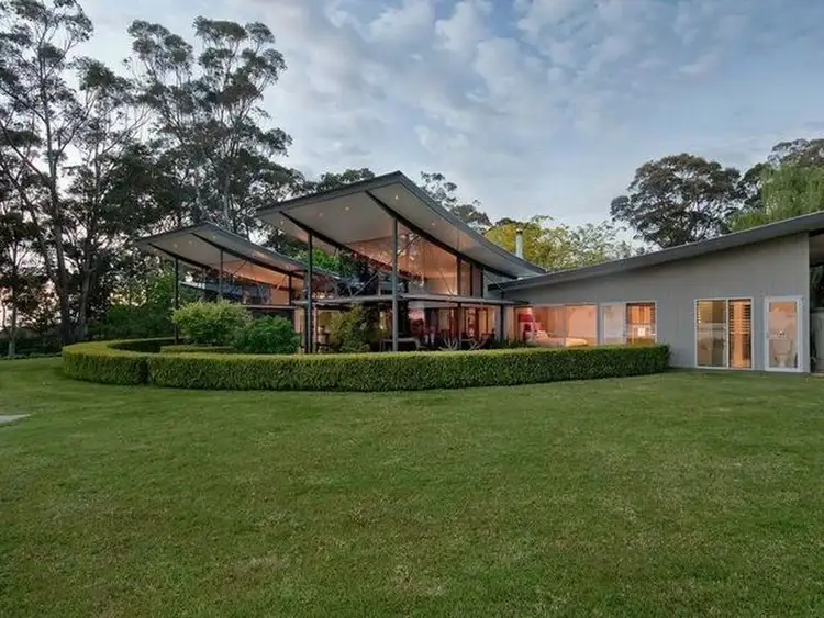 21 Highlands Avenue, Surf Beach NSW 2536