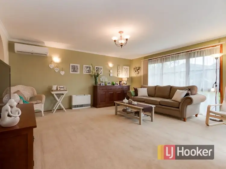 Fourth view of Homely house listing, 17 Skye Crescent, Endeavour Hills VIC 3802