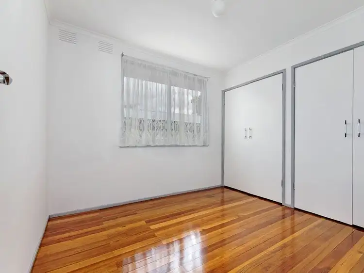 Fifth view of Homely house listing, 17 Silverdale Court, Springvale South VIC 3172