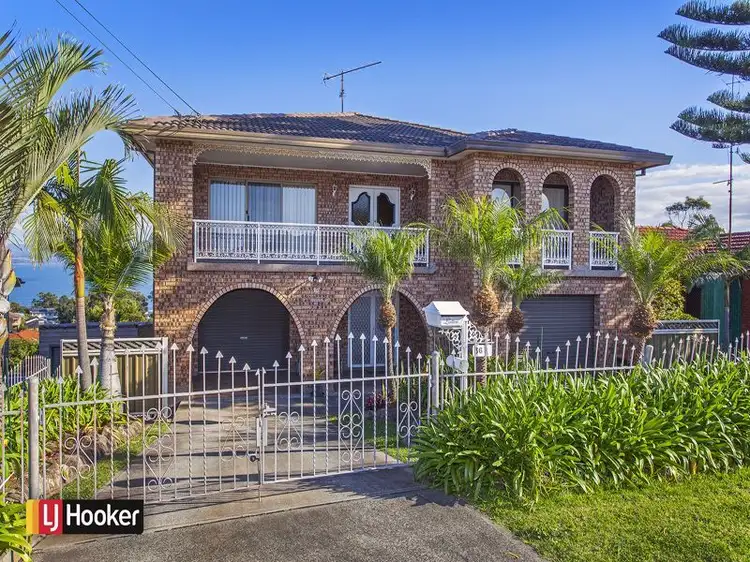 36 Buena Vista Avenue, Lake Heights NSW 2502