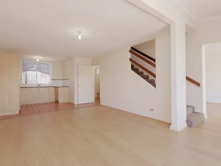 Seventh view of Homely townhouse listing, 2/24 Melinga Court, Karawara WA 6152