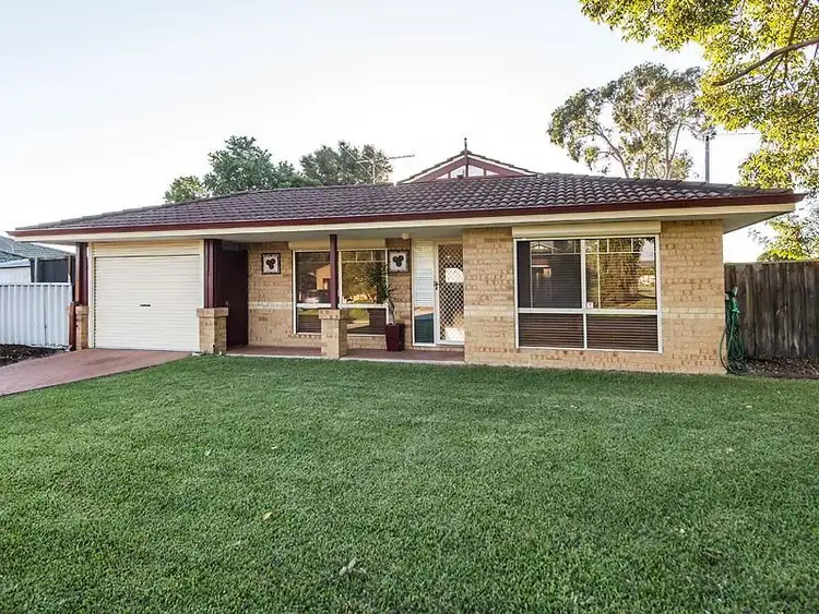19 Mackay Crescent, Gosnells WA 6110