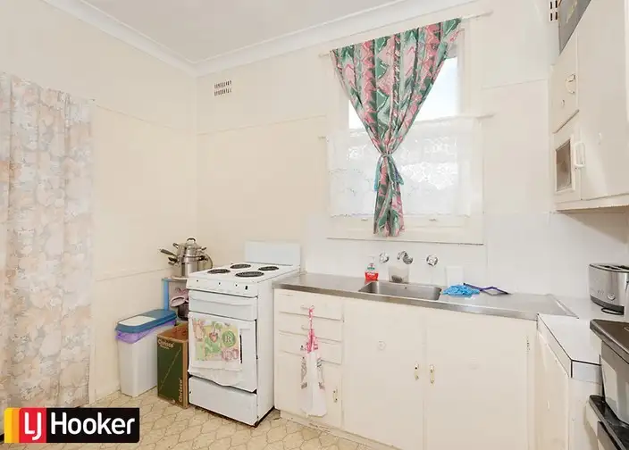 Sixth view of Homely house listing, 46 Francis Street, Goulburn NSW 2580