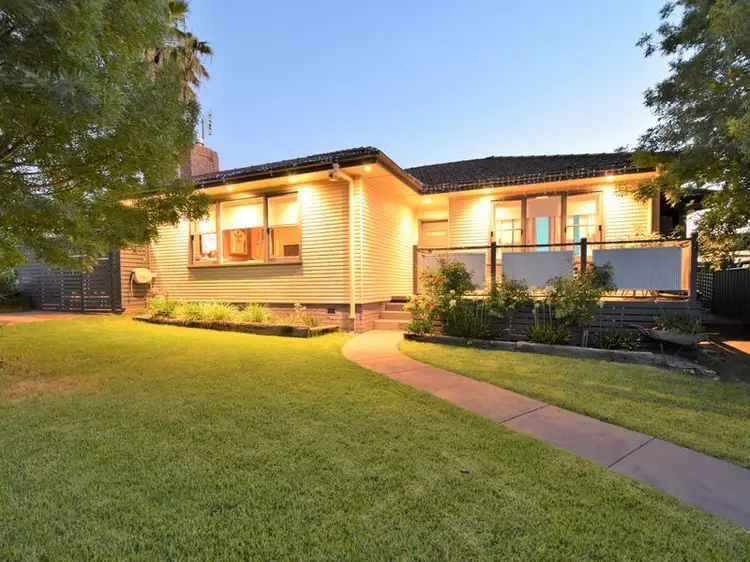 8 Nasmyth Street, Young NSW 2594