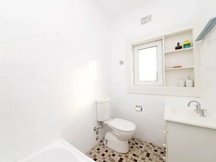 Fifth view of Homely apartment listing, 2/60 O'Donnell Street, North Bondi NSW 2026
