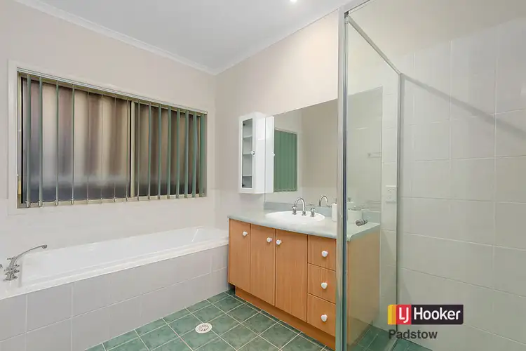 Sixth view of Homely house listing, 2 Eileen Street, Picnic Point NSW 2213