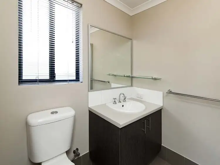 Fourth view of Homely house listing, 10 Pyrenees Parkway, Baldivis WA 6171