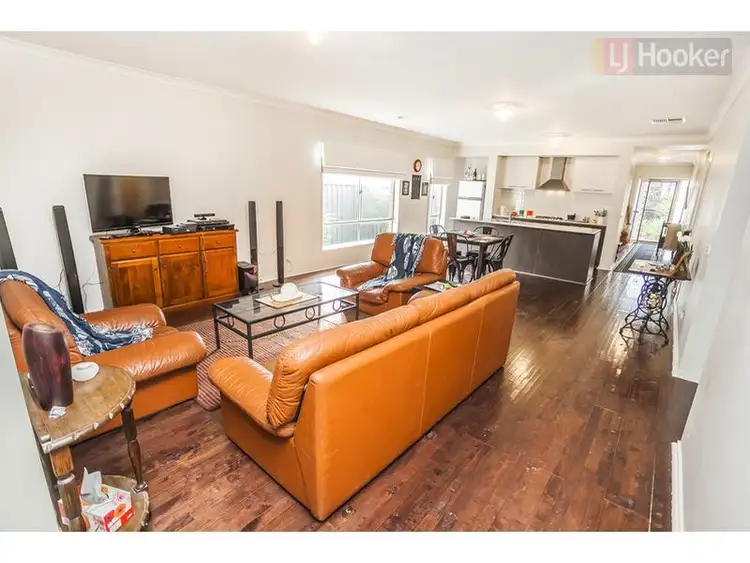 Sixth view of Homely house listing, 7 Cradle Mountain Drive, Craigieburn VIC 3064