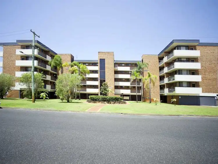 29/3-7 Peel Street 'Amaroo', Tuncurry NSW 2428