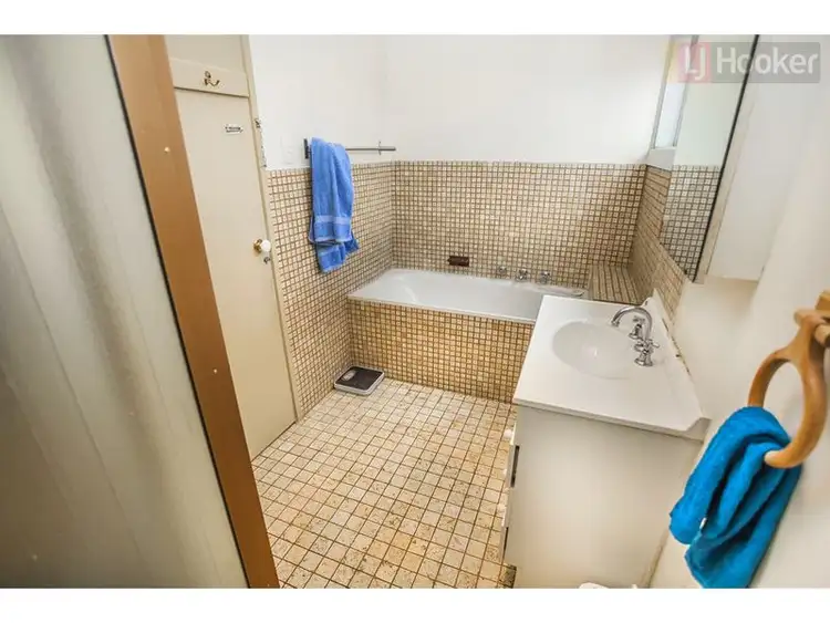 Sixth view of Homely townhouse listing, 19/1 Millar Road, Tullamarine VIC 3043