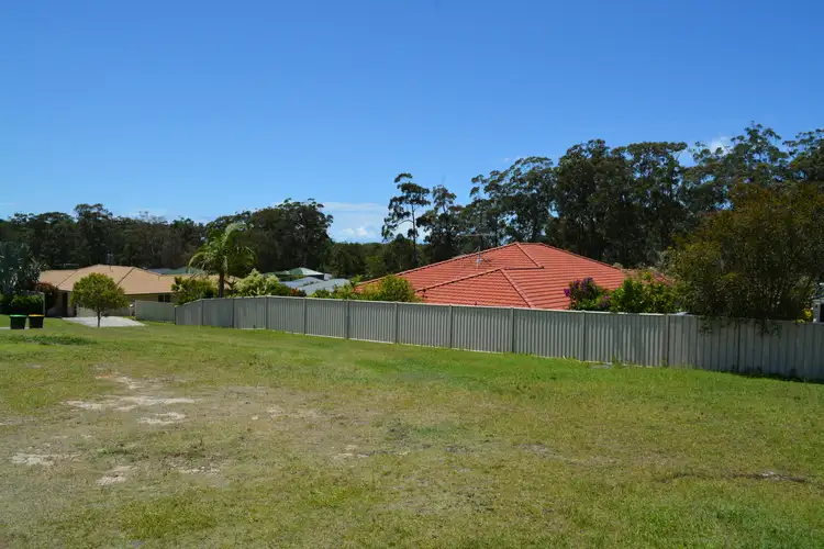 3 Quay Crescent, Safety Beach NSW 2456