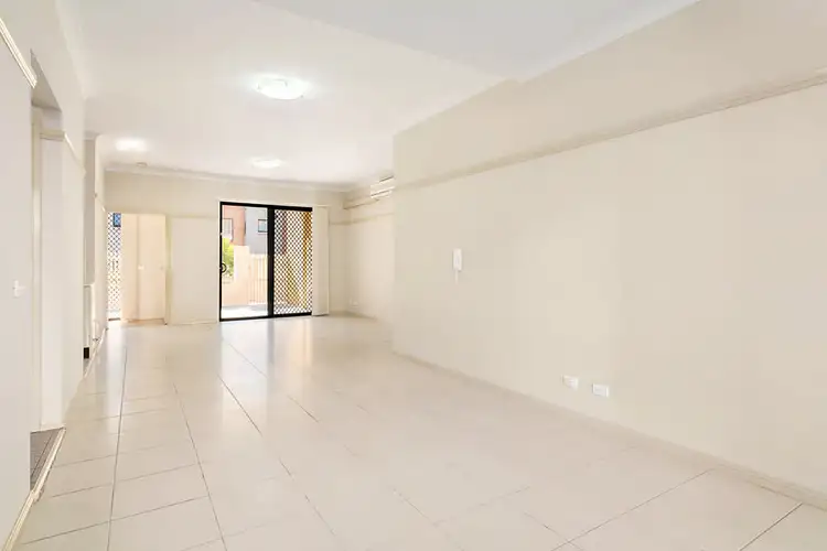 Fifth view of Homely unit listing, 4/20 Reid Avenue, Westmead NSW 2145